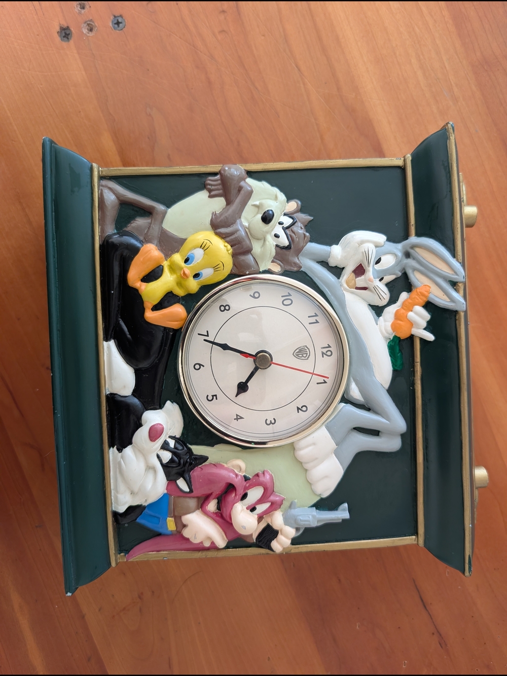 Vintage 1994Looney Tunes Character Mantel Clock